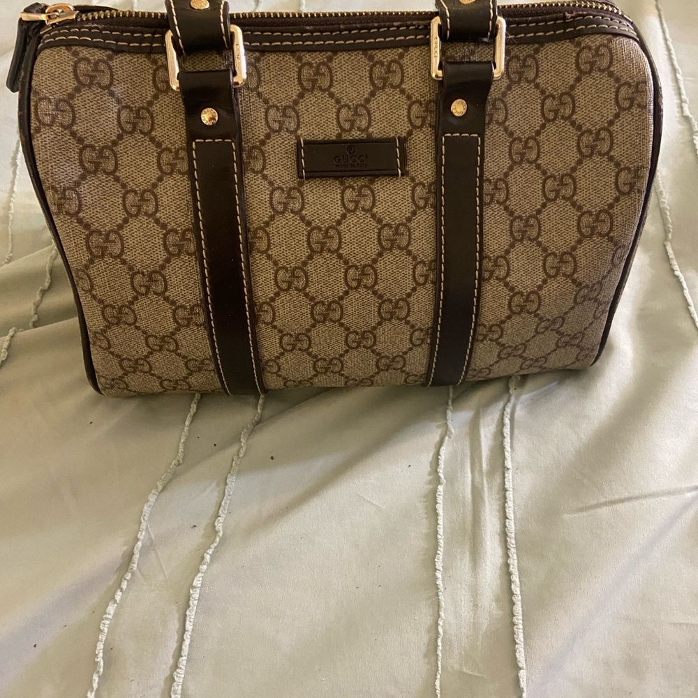 Beautiful Authentic Gucci Speedy Bag